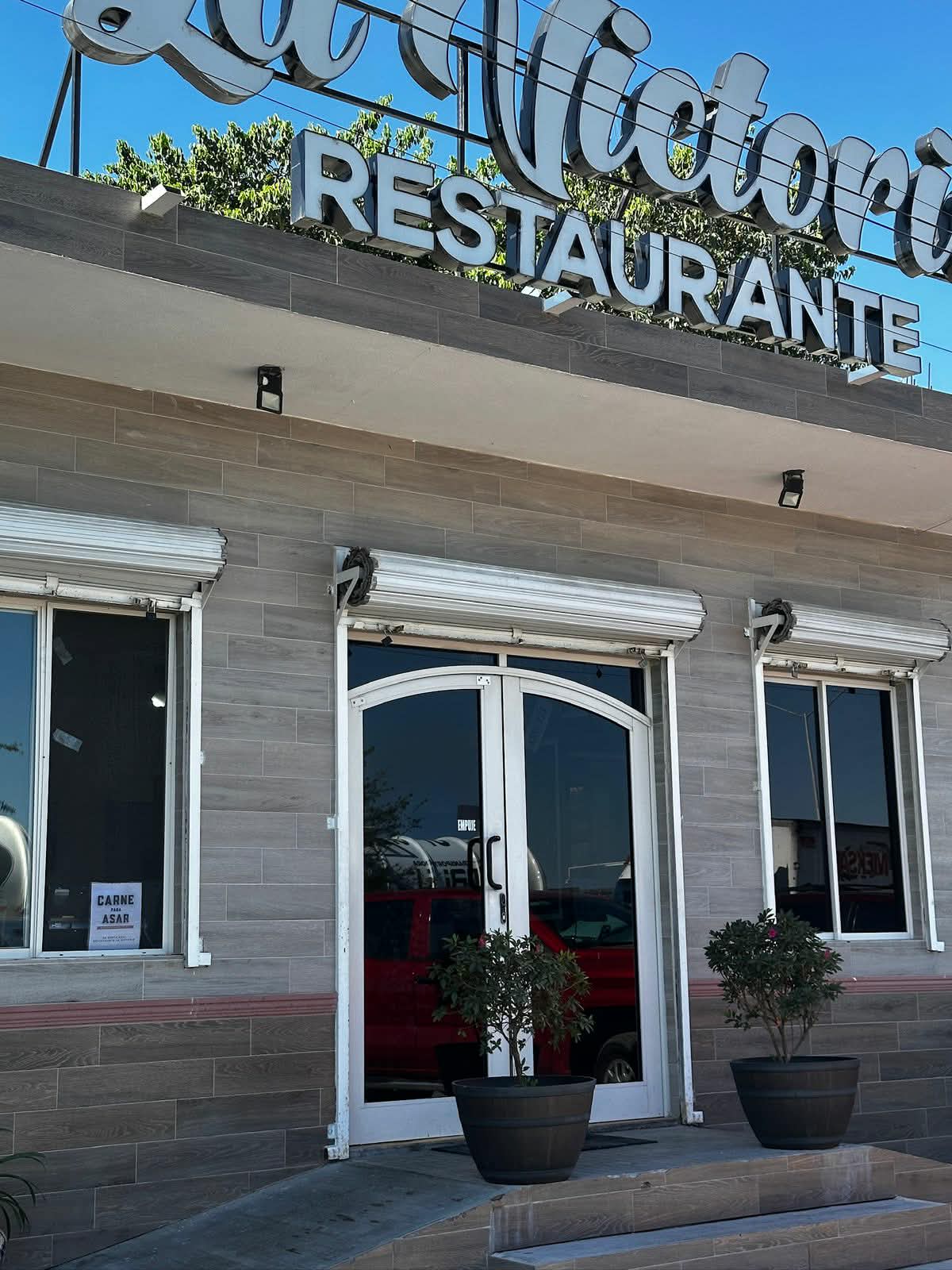 Fachada de Restaurante La Victoria en Cadereyta Jiménez